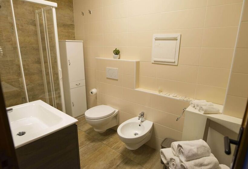 اتاق استاندارد سه نفره, B&b Il Bacio
