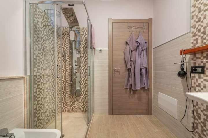 Номер Стандарт, Larcobaleno Di Chia