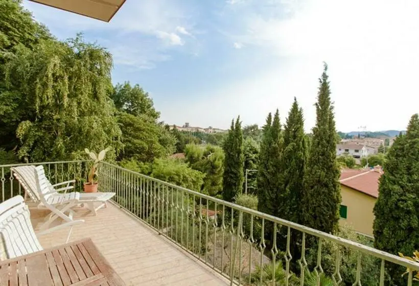 スイート, Villa Tra  Monti