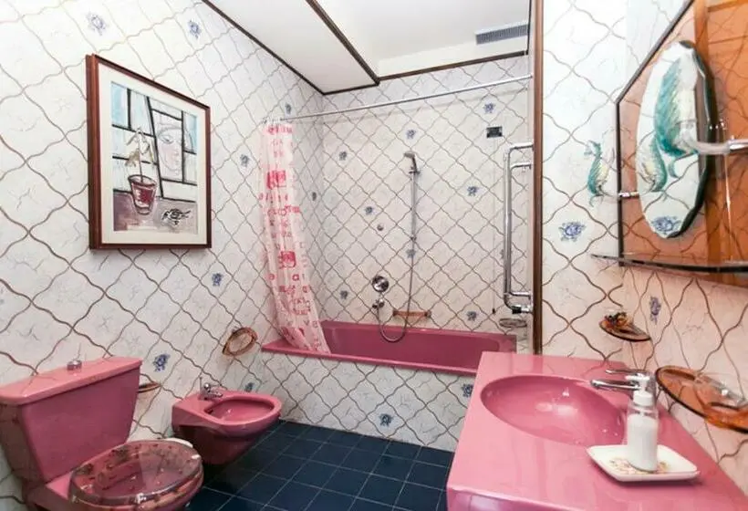 スイート, Villa Tra  Monti