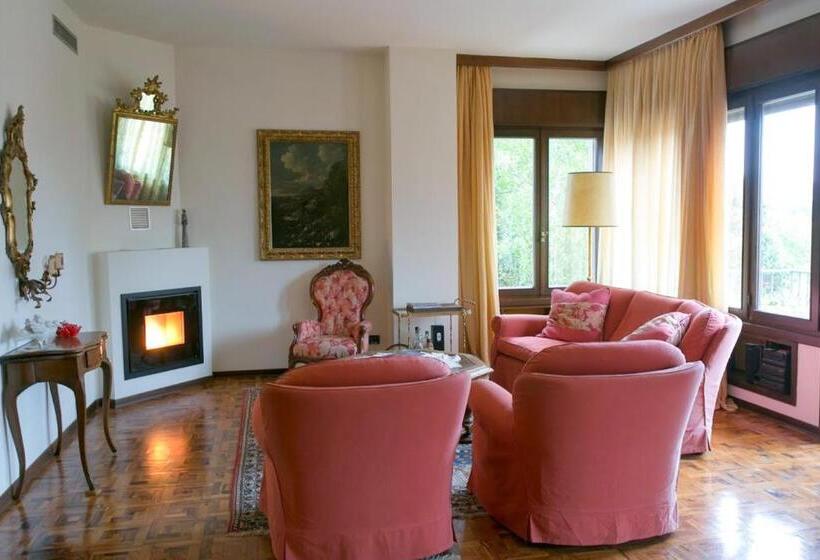 Номер Стандарт с Балконом, Villa Tra  Monti