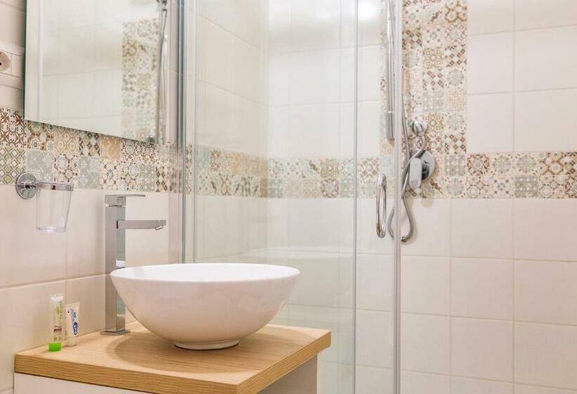 اتاق استاندارد, Acquazzurra Affittacamere