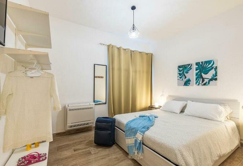 اتاق استاندارد, Acquazzurra Affittacamere