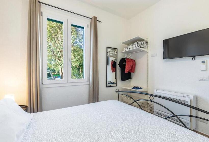 اتاق عادی, Acquazzurra Affittacamere