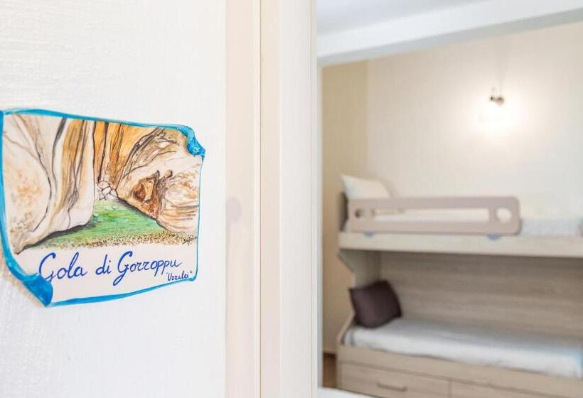 اتاق خانوادگی, Acquazzurra Affittacamere