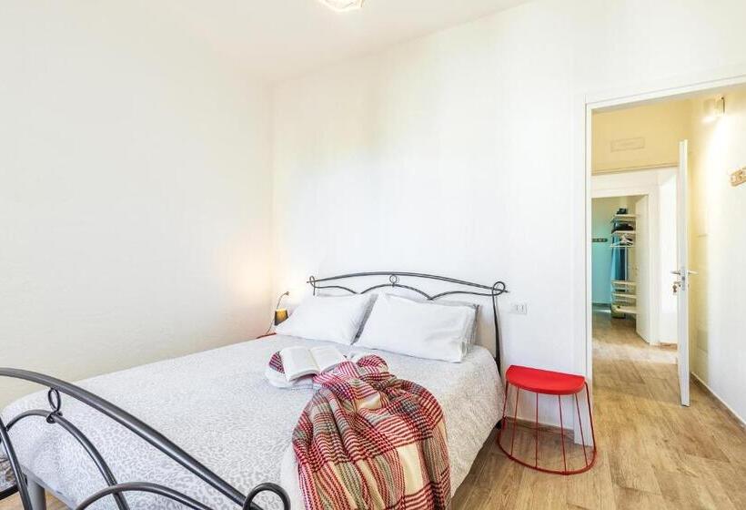 اتاق لوکس, Acquazzurra Affittacamere