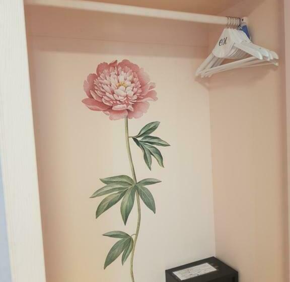 חדר סטנדרט, Caluga House