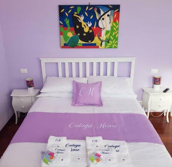 חדר סטנדרט, Caluga House