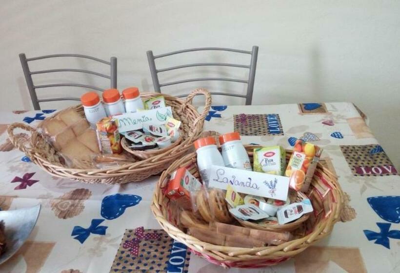 Huoneisto 2 Makuuhuonetta, B&b La Rondinella
