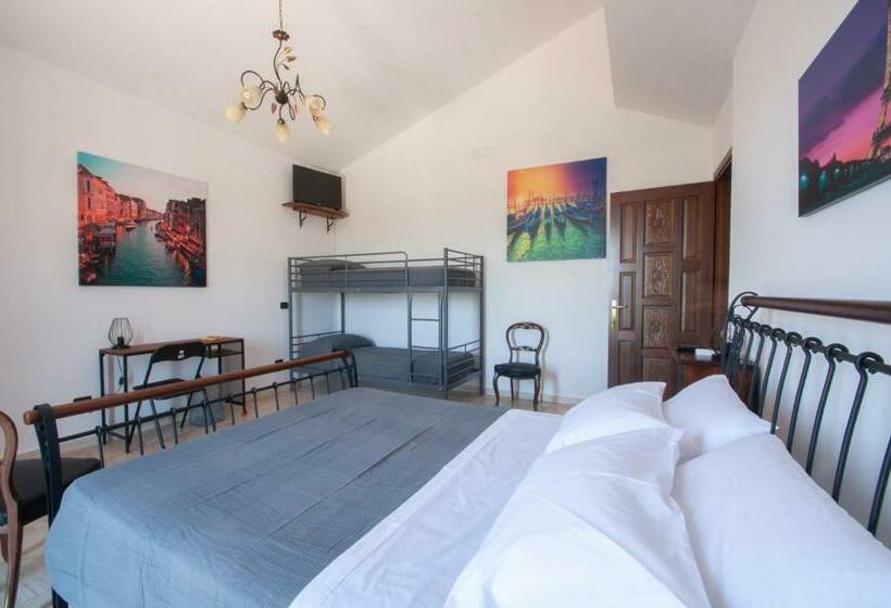 4인용 스탠다드 룸, B&b Vittoria House