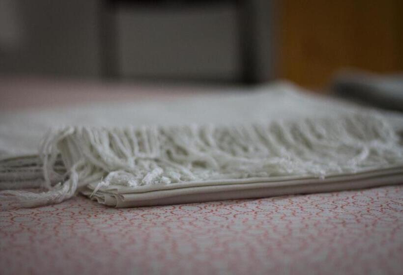 バス共有のスタンダードルーム, A Due Passi Dal Lumière