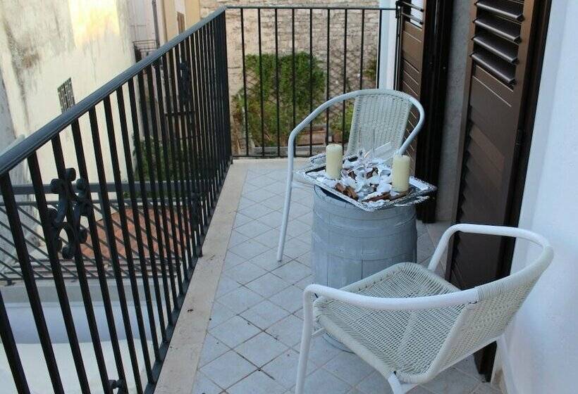 חדר סטנדרט חדר אמבטיה משותף, Inpiazzetta