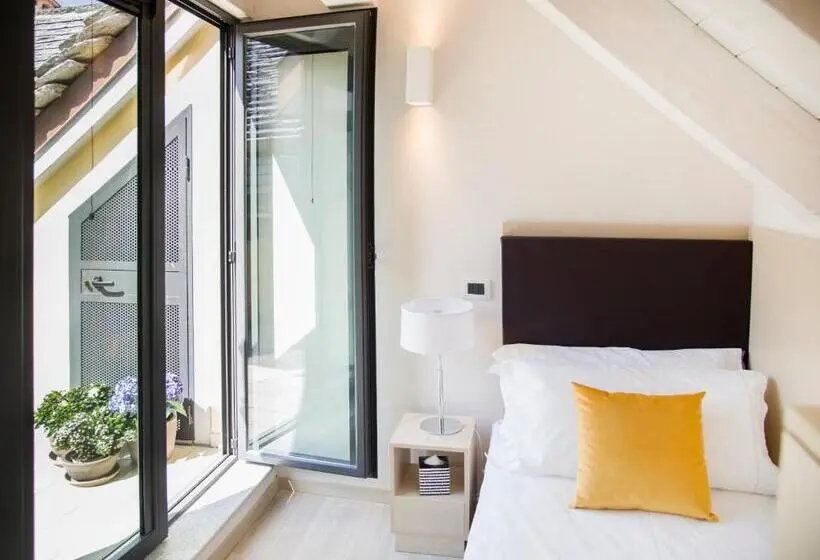 ドゥプレックスルーム, Domus Residence