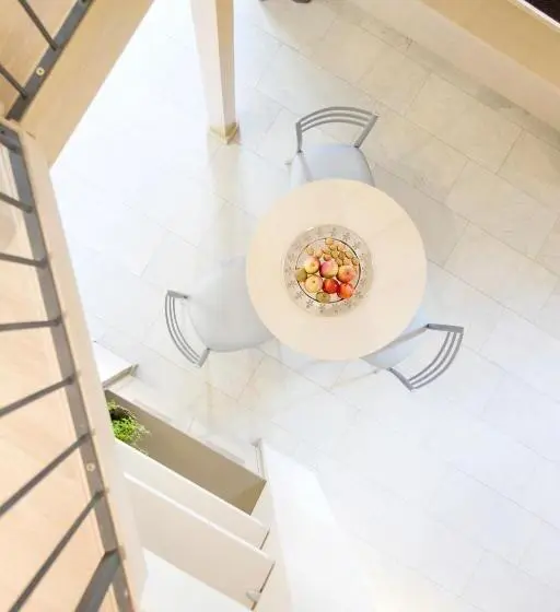 ドゥプレックスルーム, Domus Residence
