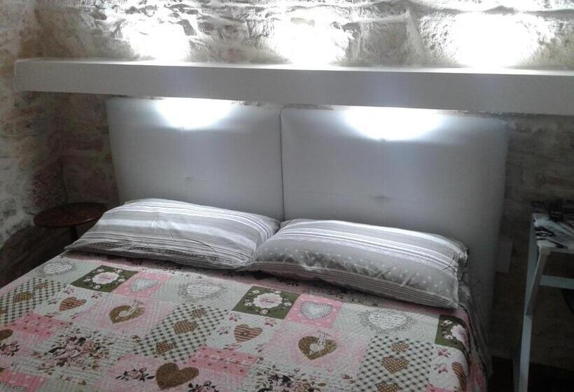 اتاق لوکس, Lilla B&b