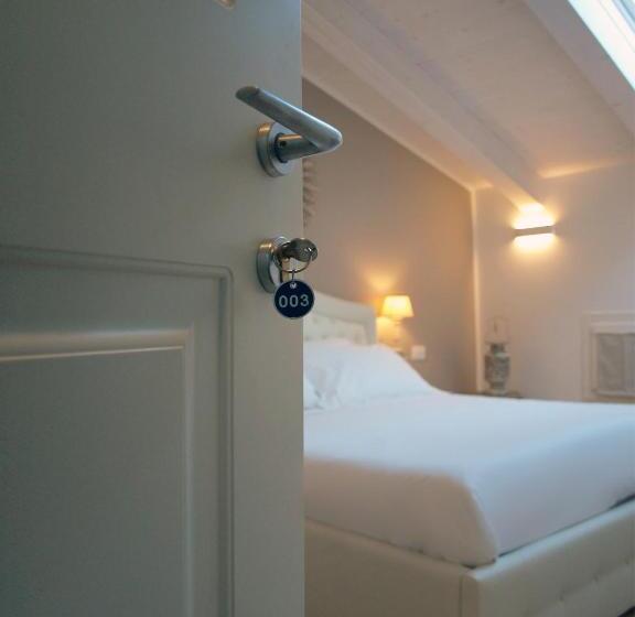 اتاق استاندارد, Acquaderni Rooms