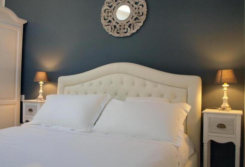 اتاق اکونومی, Acquaderni Rooms