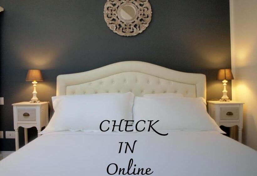 اتاق اکونومی, Acquaderni Rooms