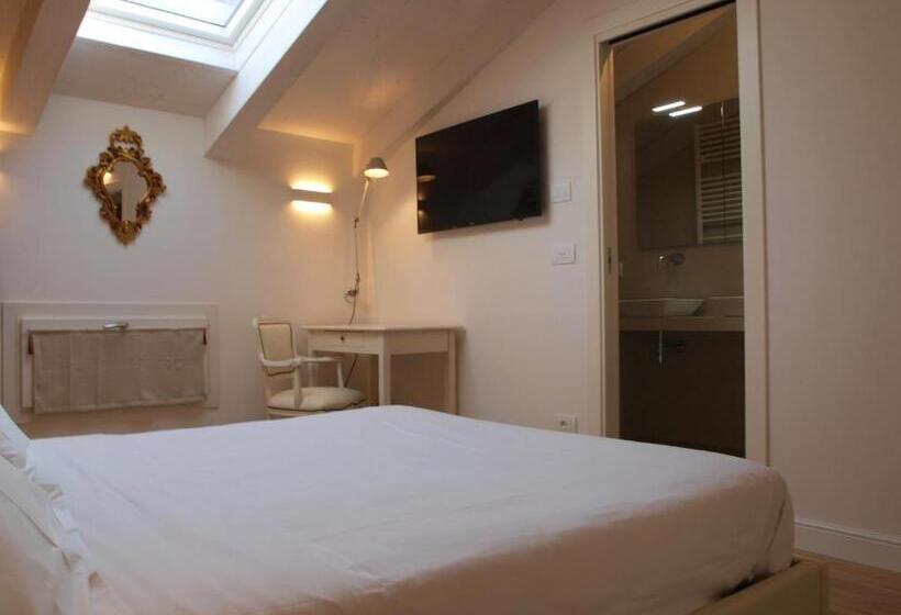 اتاق استاندارد, Acquaderni Rooms