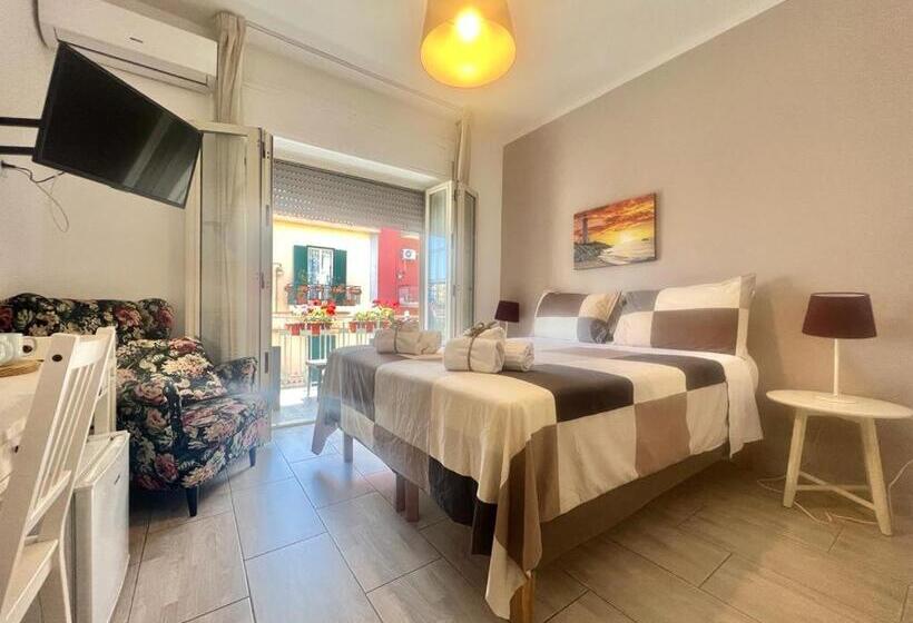 Quarto Deluxe Vista Mar com Sacada, A Casa Dei Bruno B&b