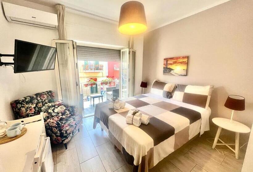 חדר דלוקס עם מרפסת נוף לים, A Casa Dei Bruno B&b