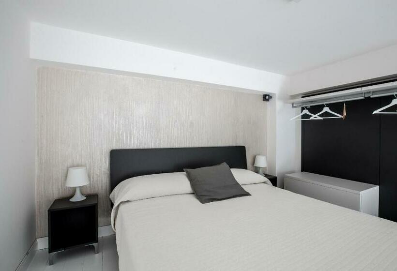 四人标准间, Aruci B&b