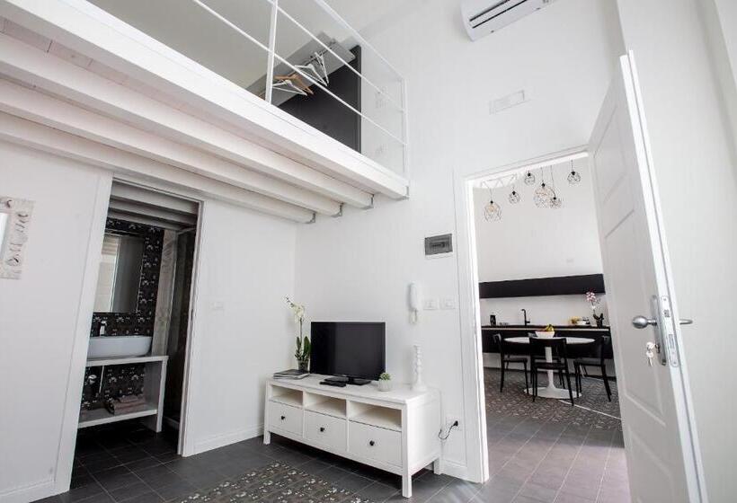 四人标准间, Aruci B&b