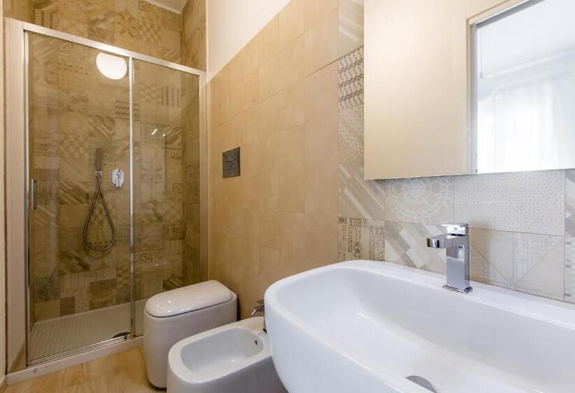 标准间, Aruci B&b