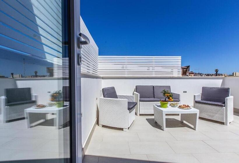 带露台的标准房间, Aruci B&b