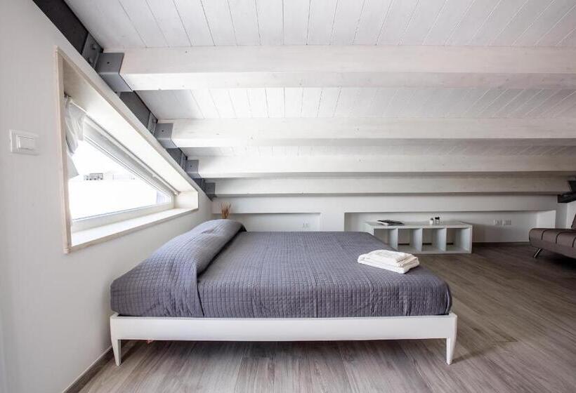 带露台的标准房间, Aruci B&b