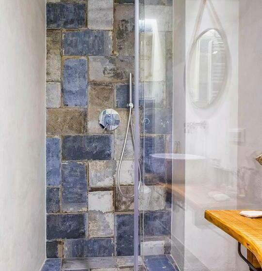 اتاق لوکس, B&b Fico D India