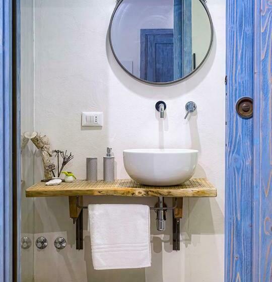 اتاق لوکس, B&b Fico D India