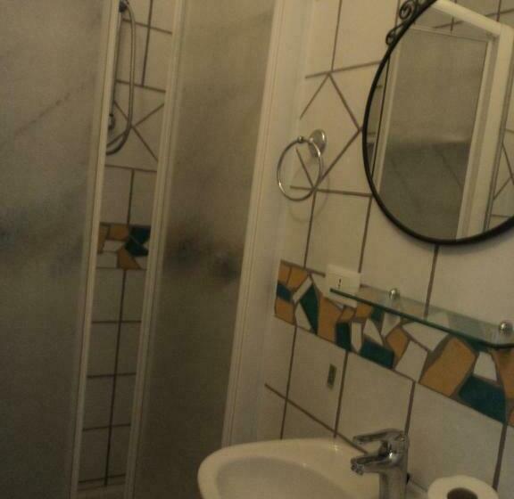 اتاق اکونومی, B&b Valente