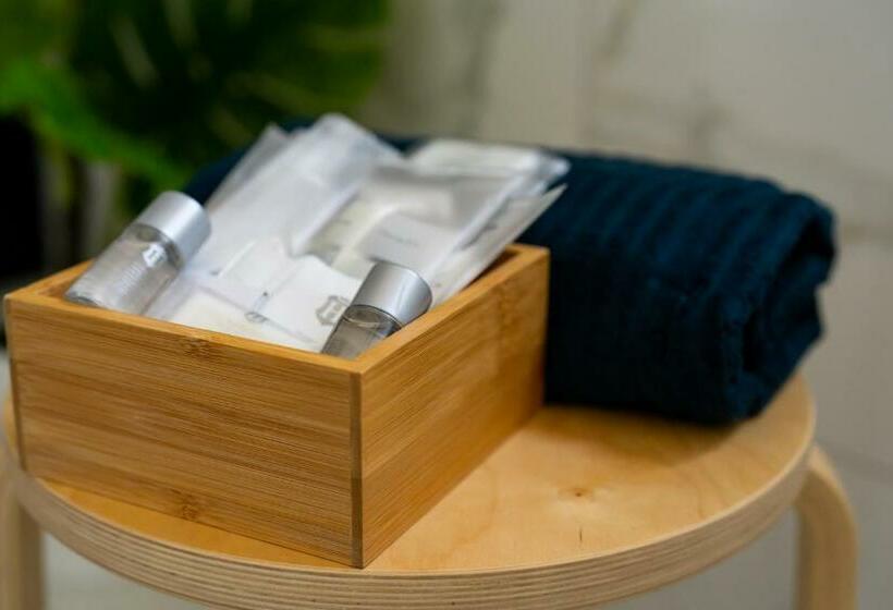 اتاق استاندارد با چشم‌انداز دریا, Il Falco