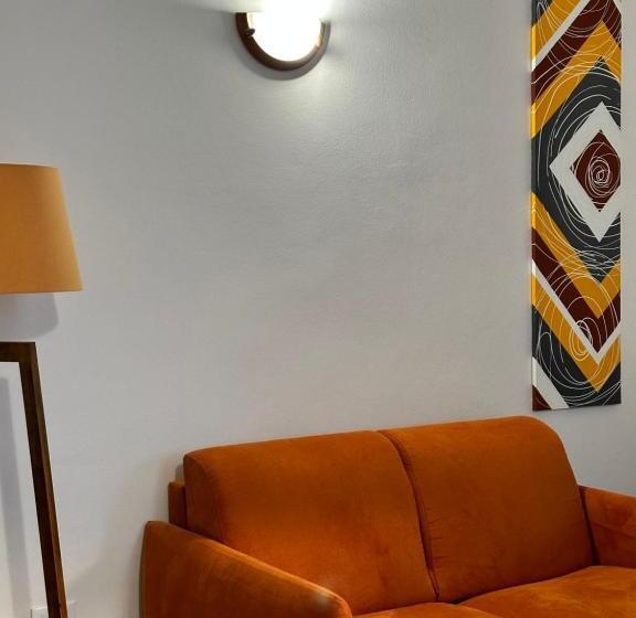 اتاق لوکس با تخت بزرگ, Santa Cecilia Perugia  Rooms&suite