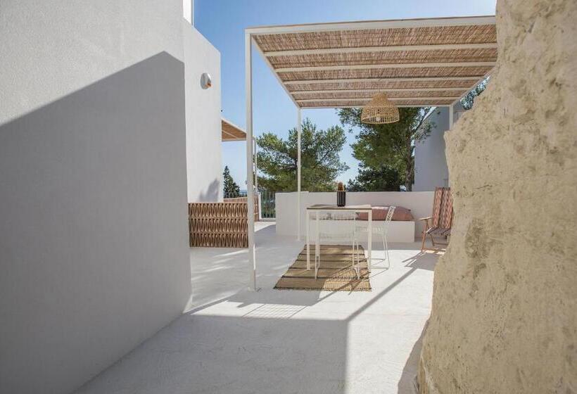 Трехместный Номер Deluxe Вид на Море, Senia_rooms_vista