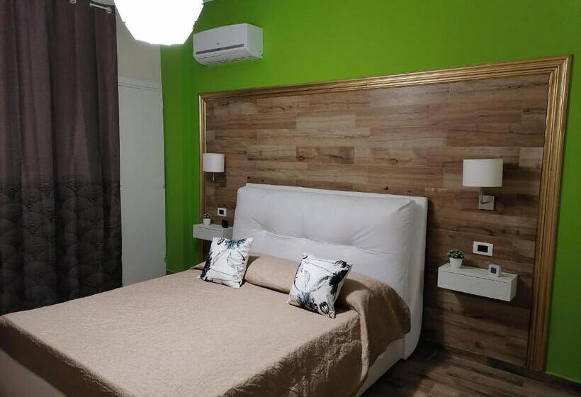 חדר סטנדרט עם מרפסת, Home Syrakos B&b