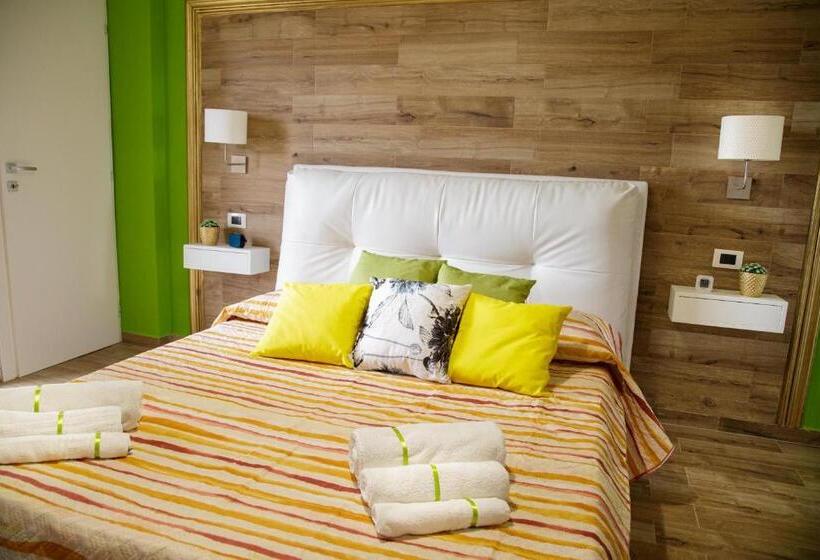 اتاق استاندارد با بالکن, Home Syrakos B&b