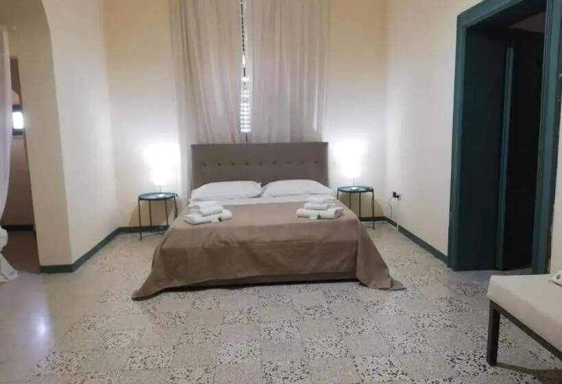 スタンダード4人部屋, Landolina Palace