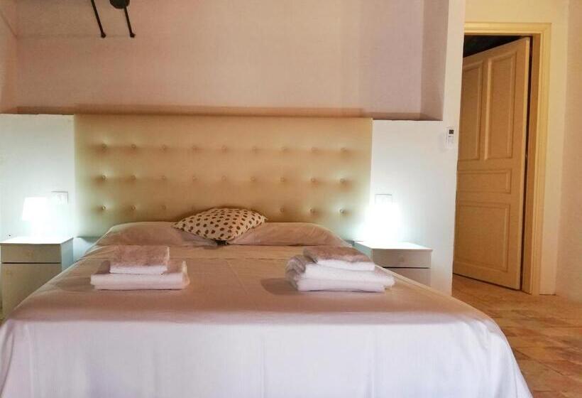 基本间, Landolina Palace