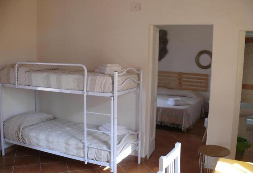 ４ベッドルームクラシックタイプ, Agriturismo Trigna