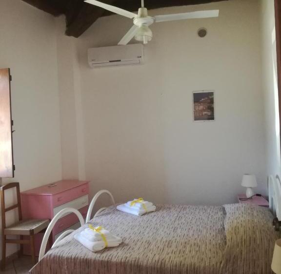 スタンダード４人部屋, Agriturismo Trigna