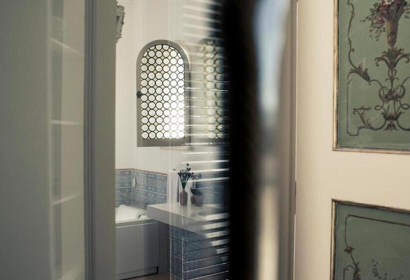 جناح مزود بتراس, Villa Delle Querce Resort