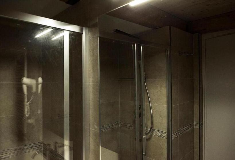 غرفة سوبيريور ثلاثية, Villa Delle Querce Resort