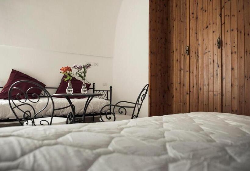 غرفة سوبيريور ثلاثية, Villa Delle Querce Resort