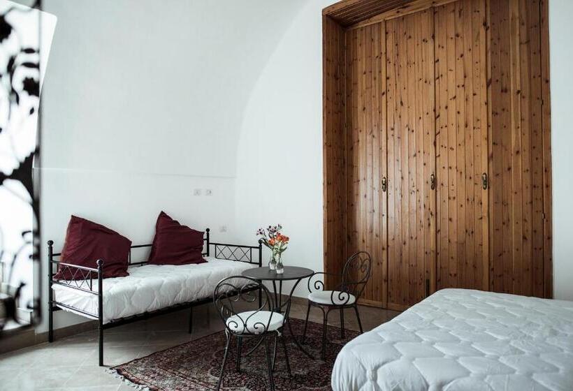 غرفة سوبيريور ثلاثية, Villa Delle Querce Resort