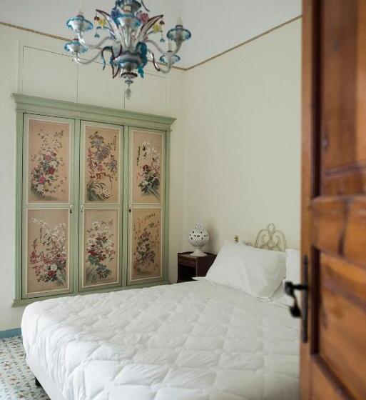 جناح جونيور مزوَّد بتراس, Villa Delle Querce Resort