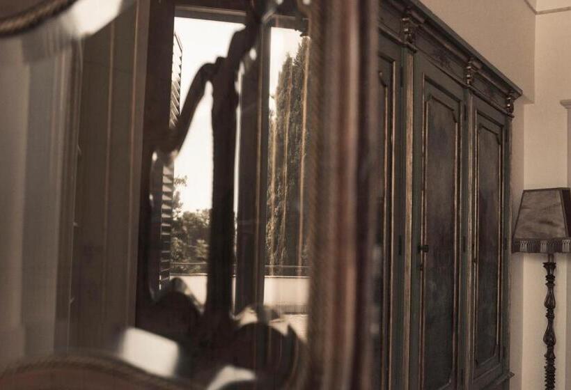 جناح مزود بتراس, Villa Delle Querce Resort