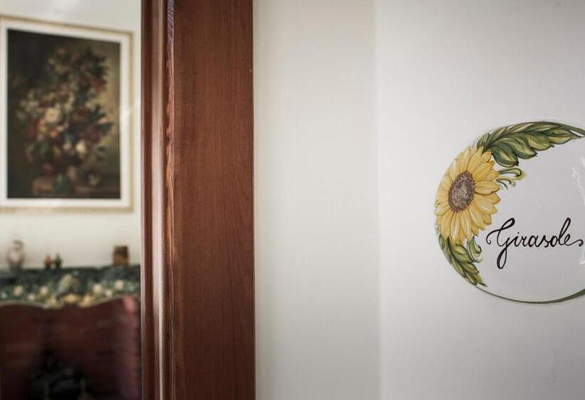 جناح جونيور, Villa Delle Querce Resort