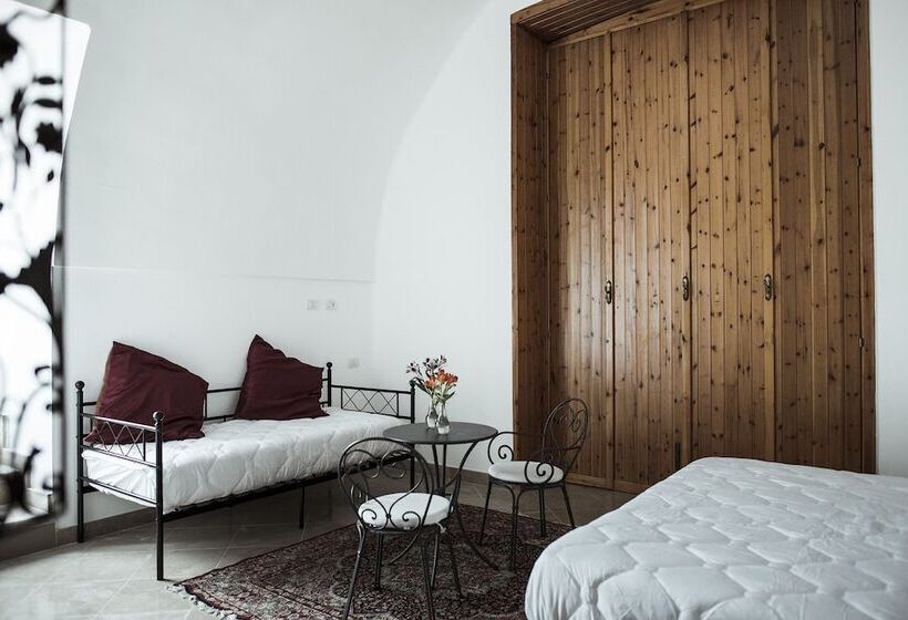 غرفة سوبيريور ثلاثية, Villa Delle Querce Resort